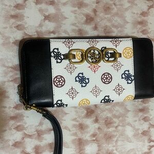 Guess Zip Wallet